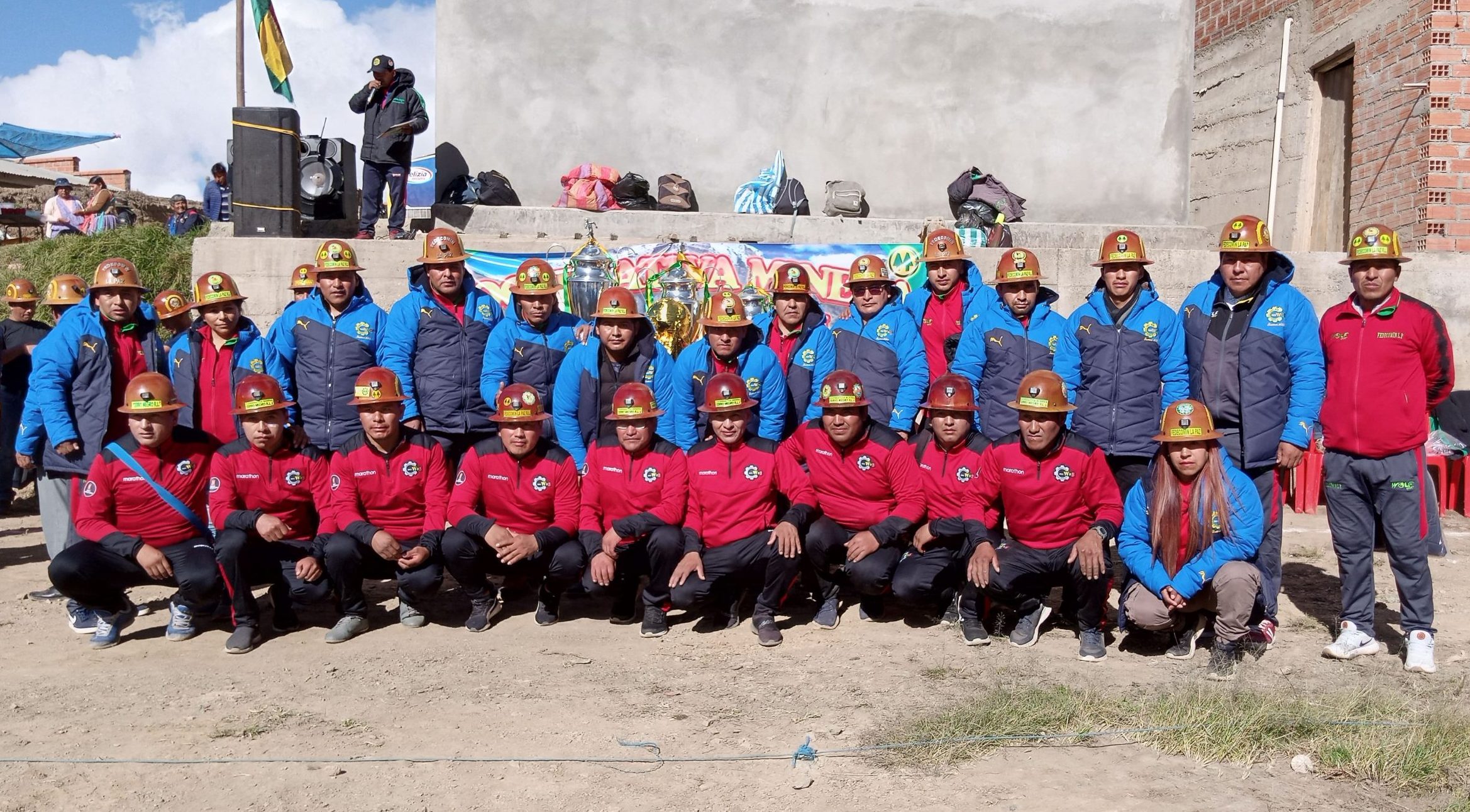 FEDECOMIN LA PAZ R.L. presente en la inauguración del campeonato relámpago de la Cooperativa Minera «Cerro Negro» R.L.