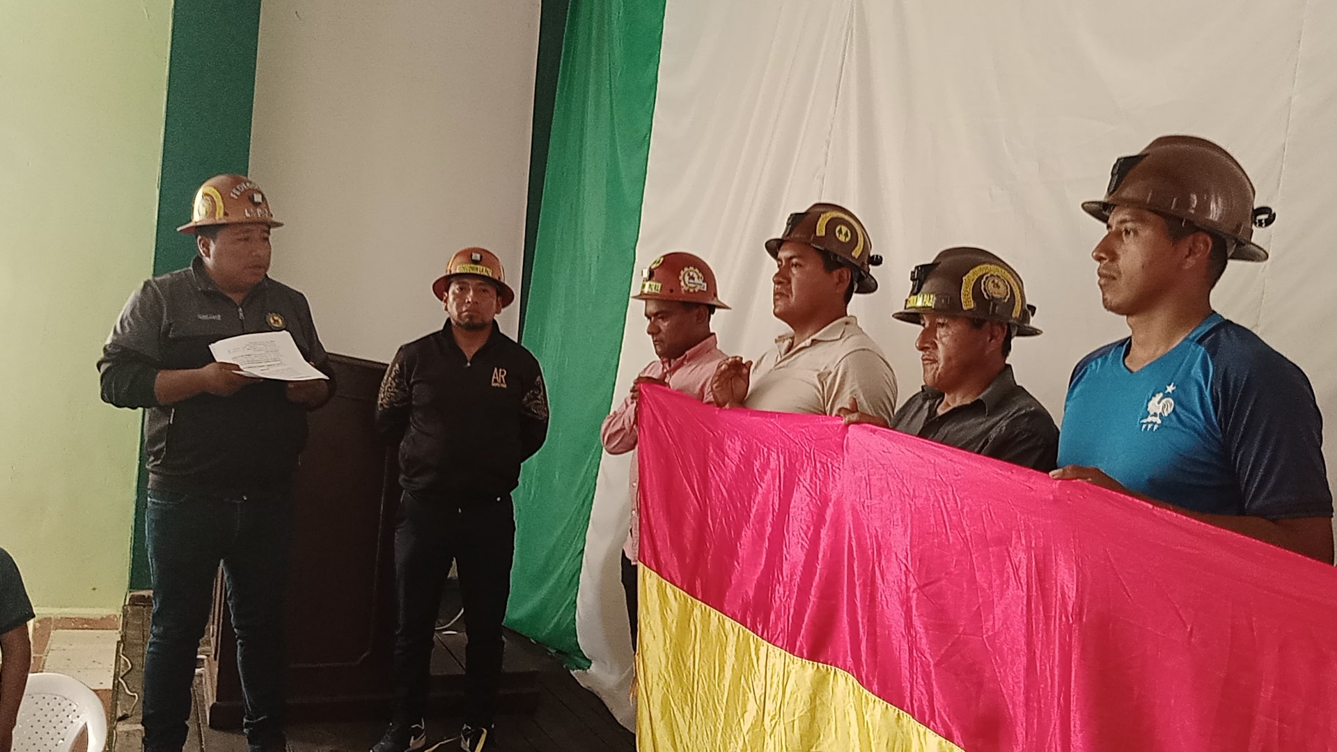 Surge la Central de Cooperativas Mineras «Nor Yungas» R.L.